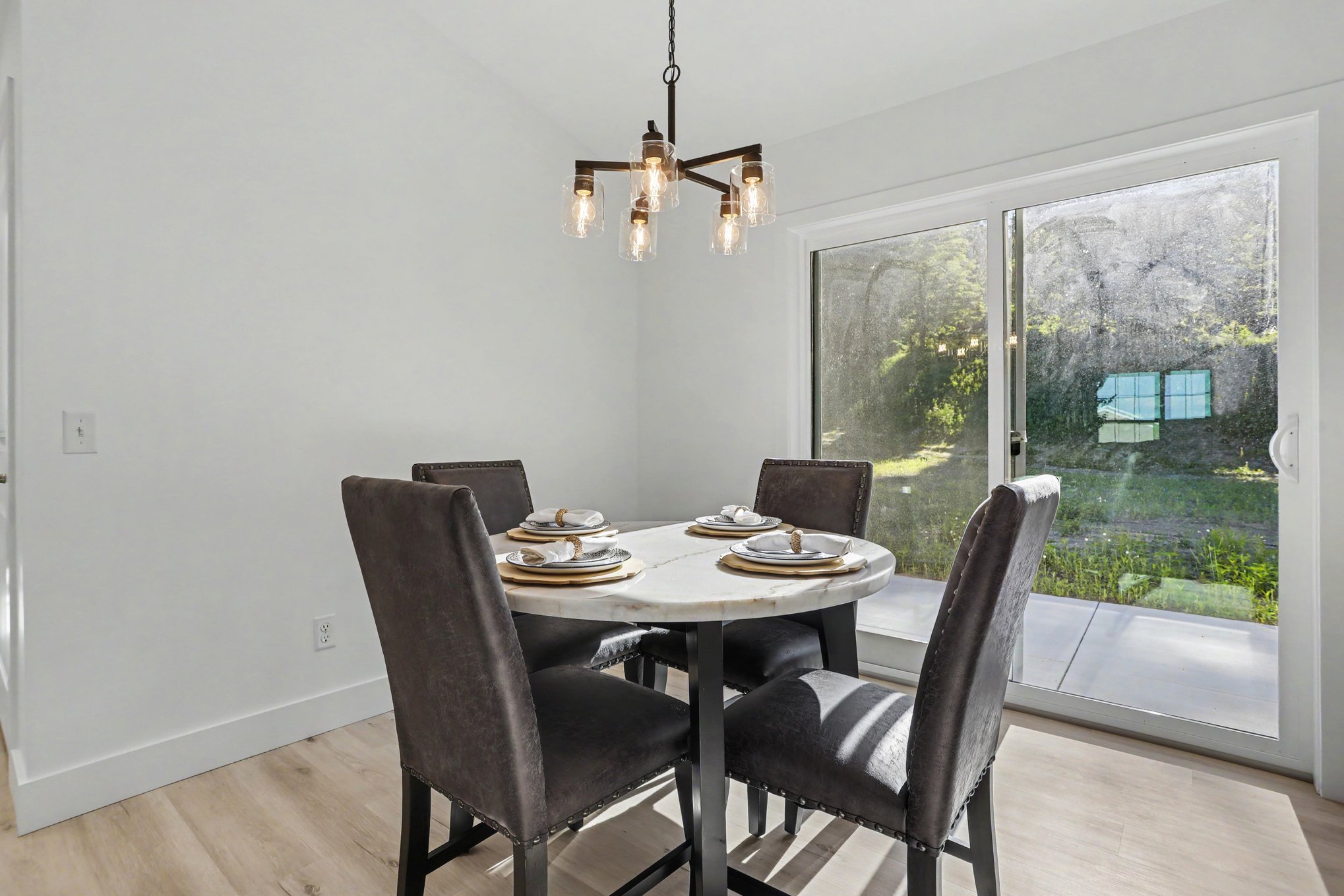 13rvh-dining